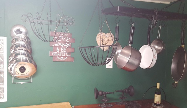 Quite Aprt. close to everything. Two Parking Spots