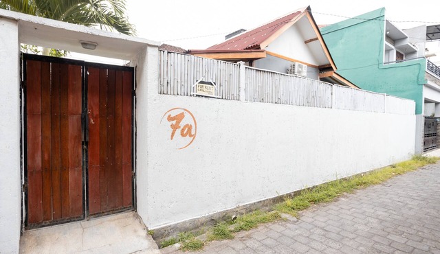 Quite villa with garden is located in the heart of Canggu,1 km from Atlas& inns