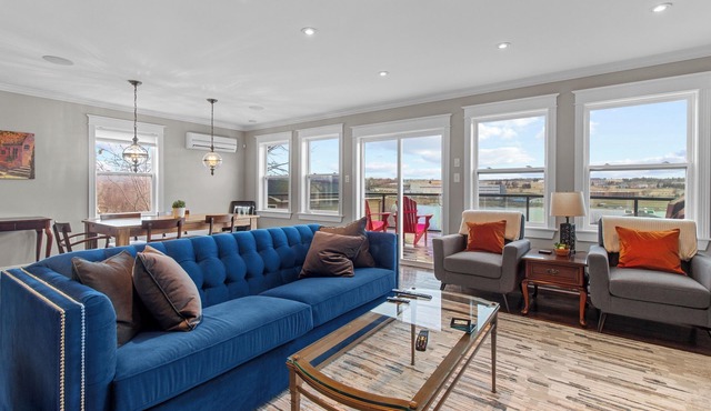 QV Lake house 5Bd Gym Bar Theatre