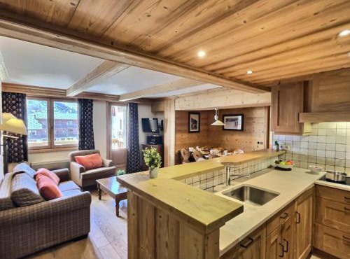 Résidence Aquila - Superbe appartement 3 pièces cabine pour 8 personnes situé à Val d’Isère, skis aux pieds et à 500m du centre du village, navette MAE-2544