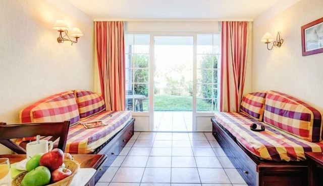 Résidence Pierre & Vacances Le Domaine de Gascogne*** - Studio for 4 people - 1 sleeping area - Terrace or balcony