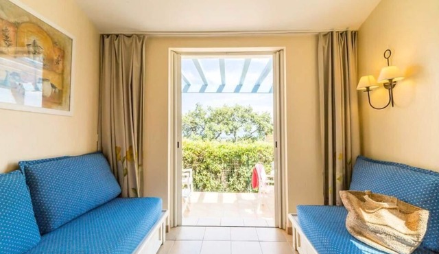 Résidence Pierre & Vacances Les Restanques du Golfe de Saint Tropez - Apartment for 5 people - 1 bedroom - Terrace or balcony