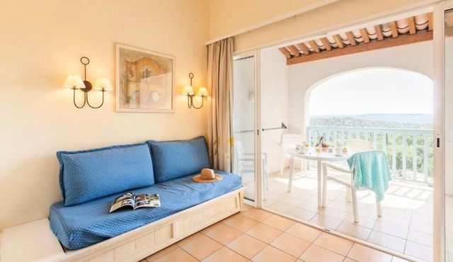 Résidence Pierre & Vacances Les Restanques du Golfe de Saint Tropez - Apartment for 5 people - 1 bedroom - Terrace or balcony - Sea view
