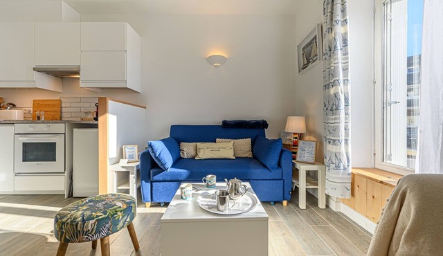 Résidence du Port - Two Bedroom Apartment, Sleeps 5