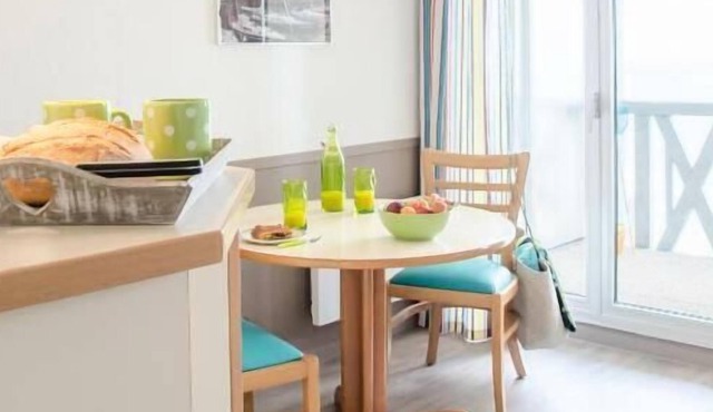 Résidence Pierre & Vacances Les Tamaris** - Studio for 4 people - 1 sleeping area - Terrace or balcony - Sea view