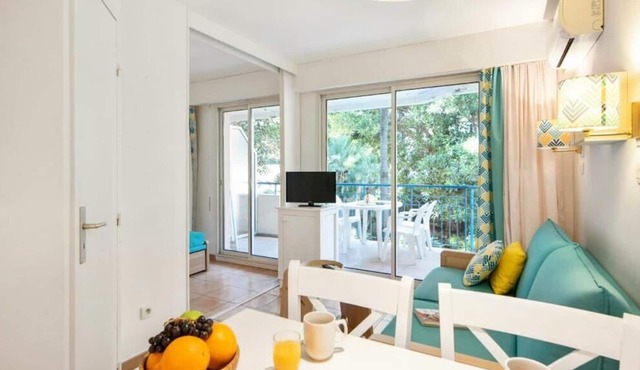 Résidence Pierre & Vacances Les Rivages du Parc*** - Studio for 4 people - 1 sleeping area - Balcony