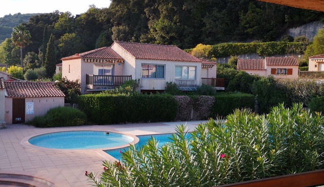 Résidence Provençale 3 Rooms Swimming pool Parking 2 kms Sea Villeneuve Loubet