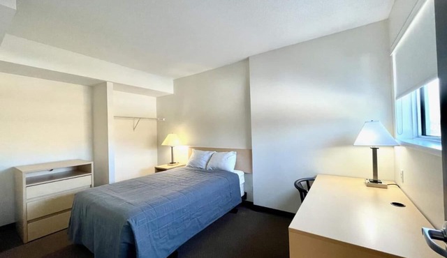 Résidence Saint-Paul - Quiet, practical living in Ottawa