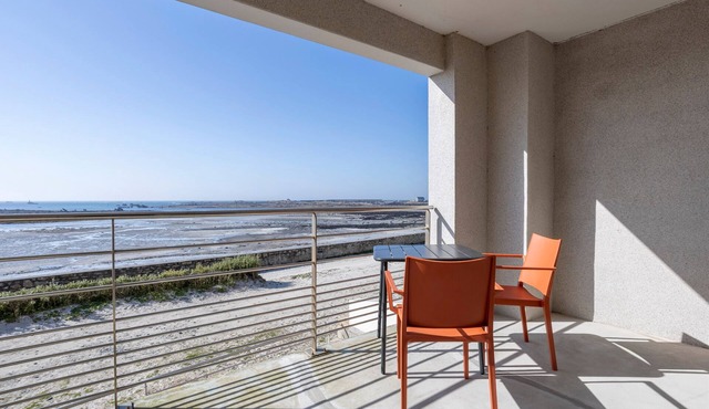 Rêve Bleu – Terrace with 180° Sea View, 1 Bedroom, 2 Guests