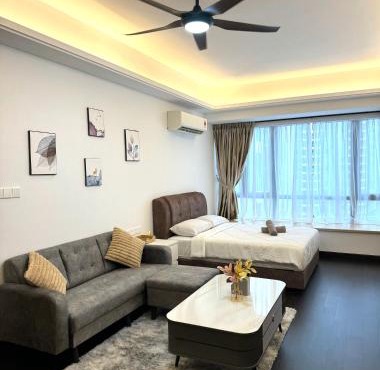 R&F Princess Cove Swimming View By TGW STUDIO