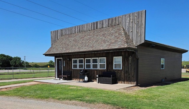 R & R Bunkhouse