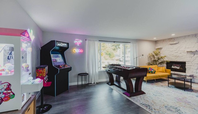 R&Rcade- Hot Tub, Arcade, Candy Machine, Gazebo