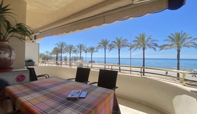 R151 Beachfrontapartment Calafell