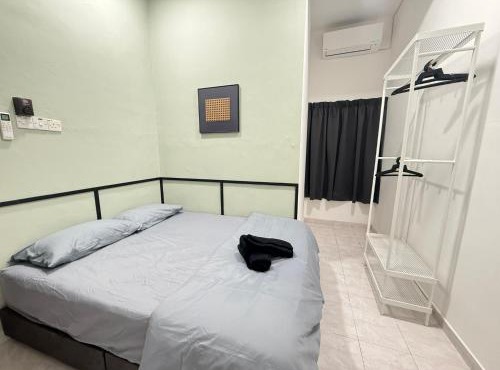 R3troHouse4 4BR 7Min to ECM, KCM, PoolTable PS4 Netflix