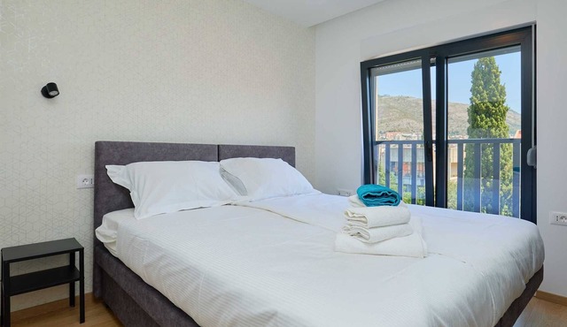 R5 Standard double or twin room DOMINIUM CITY SUITES