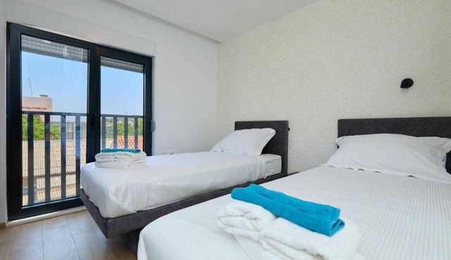 R7 Standard double or twin room DOMINIUM CITY SUITES