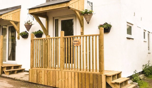 Rabbits Warren, A 2 Bed Holiday Let in The FOD