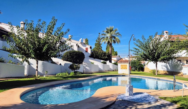 Racó | Mediterranean Retreat with Garden & Pool
