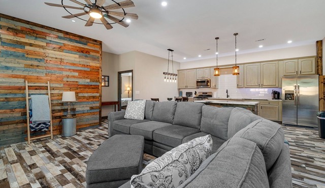 Raccoon Lake Retreat