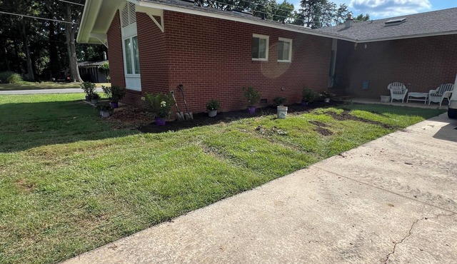 Race City Pit Stop a charming MCM 4-bdrm house with WiFi and AC in Mooresville