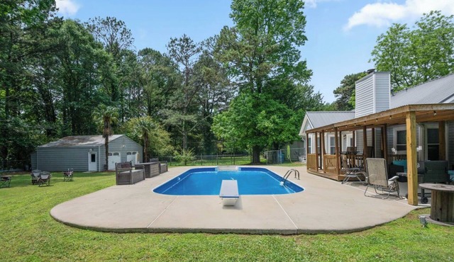 Race Day Retreat: Poolside Haven Near Nascar Track