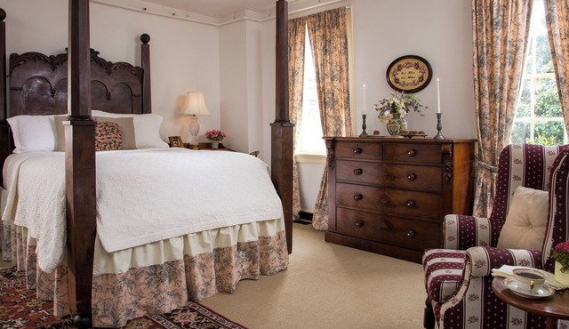 Rachael's Dowry Bed & Breakfast - The Randolph Room
