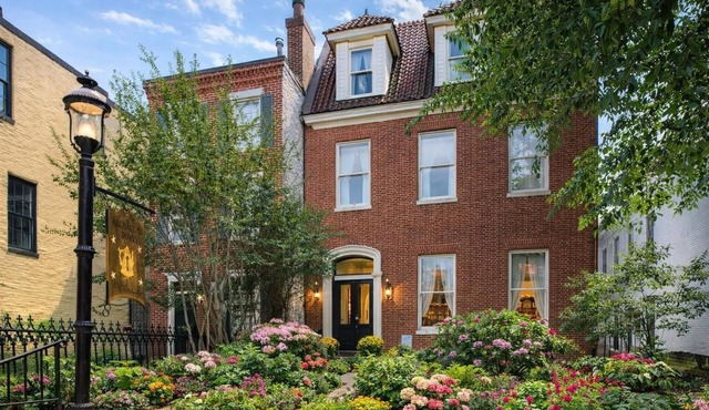 Rachael's Inner Harbor Boutique Inn