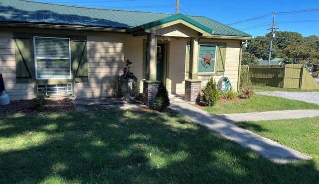 Rachel's Place is a place of quiet rest yet close to all the attractions.