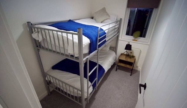 Radcliffe N8 - 3 Bedroom House