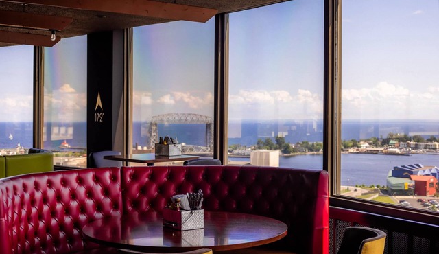 Radisson Hotel Duluth - Harborview