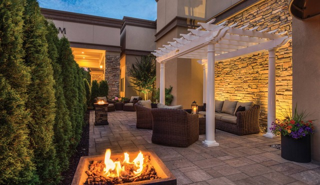 Radisson Hotel Freehold