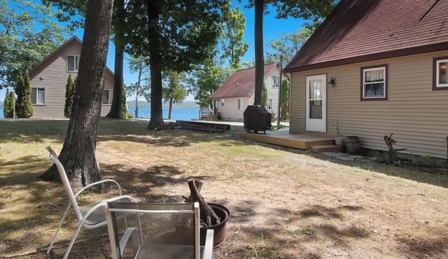 Rae's Retreat on Little Platte Lake w/Private Dock!