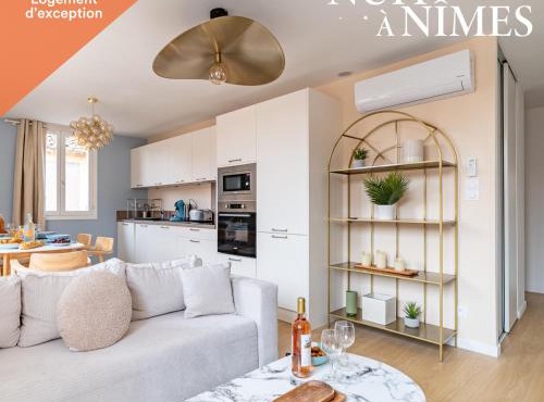 Raffinement Romain Cœur de Nimes Lumineux