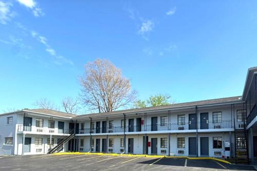 Railroad Inn Amory Near Tupelo MS