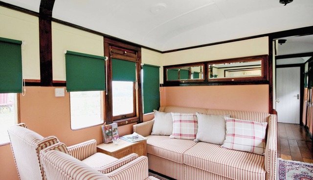 Railway Carriage Two - E5601