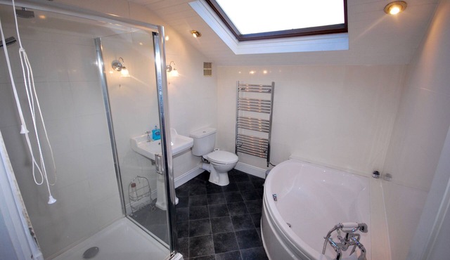 Railway Cottage - Hoole - Chester