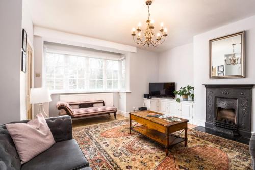 Railway Cottage, Port Sunlight - Stanley-Stays