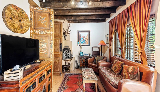 Railyard Adobe, Walk to the Plaza