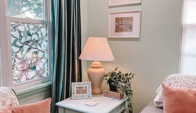 Rainbow Retreat ~ 3-bedroom fun loving home full of color!