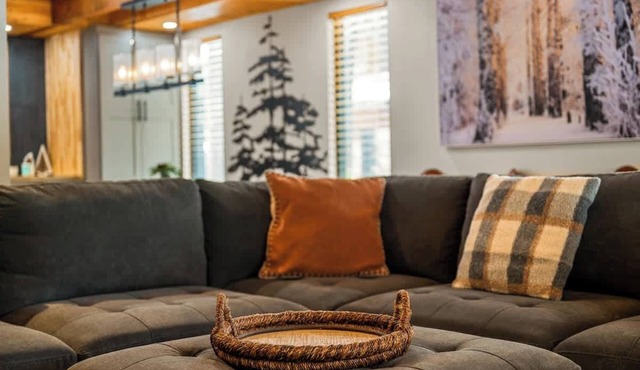 Rainbow Tree Haus Sum