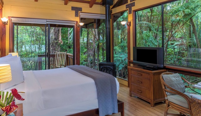 Rainforest Retreat near Hawaii Volcanoes National Park