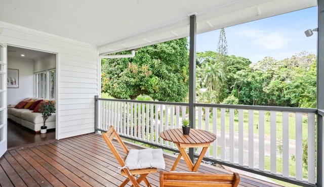 Rainforest Retreat - Serene 4-Bedroom Getaway with Bushland Views