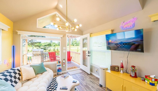 Rainforest Tiny Home Retreat #28