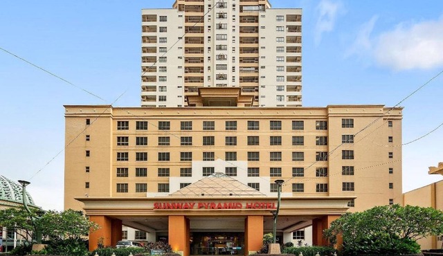 Raintree Resort suites at Bandar Sunway