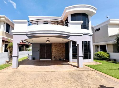 Raja Uda Family Haven 4BR 10 Pax