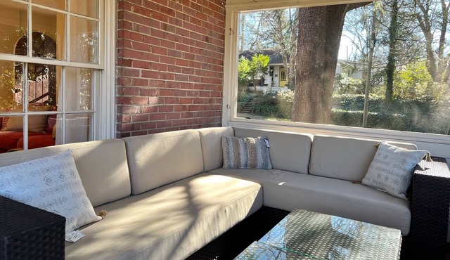 Raleigh home close to Down town in Historic Mordecai.