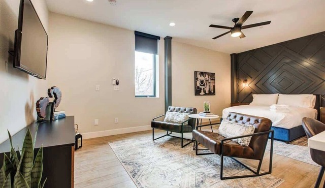 RALEIGH - Modern ADA-Accessible Studio