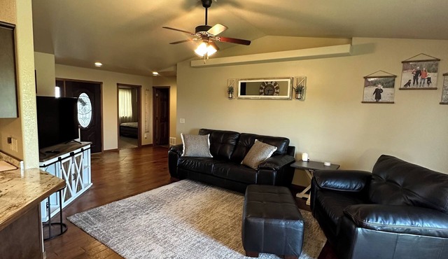 Rally rental in Spearfish, near interstate, 20 miles to Sturgis