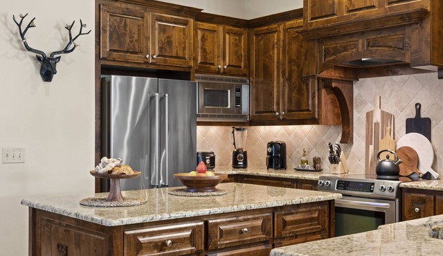 Ram Rock Retreat | 30 Night Min Rental Only | Concierge Services