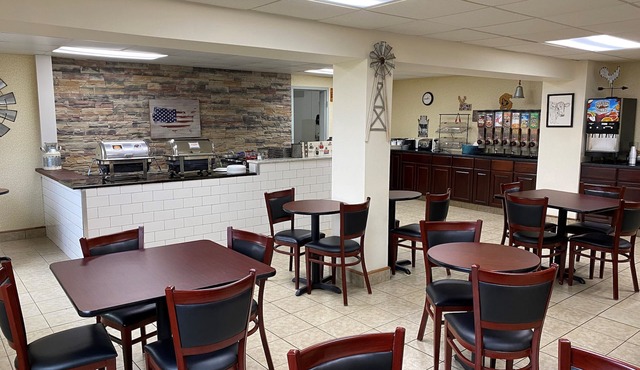 Ramada by Wyndham Angola/Fremont Area